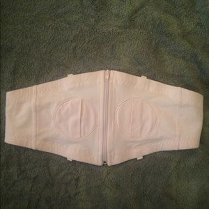 Lansinoh Simple Wishes Hands Free Pumping Bra